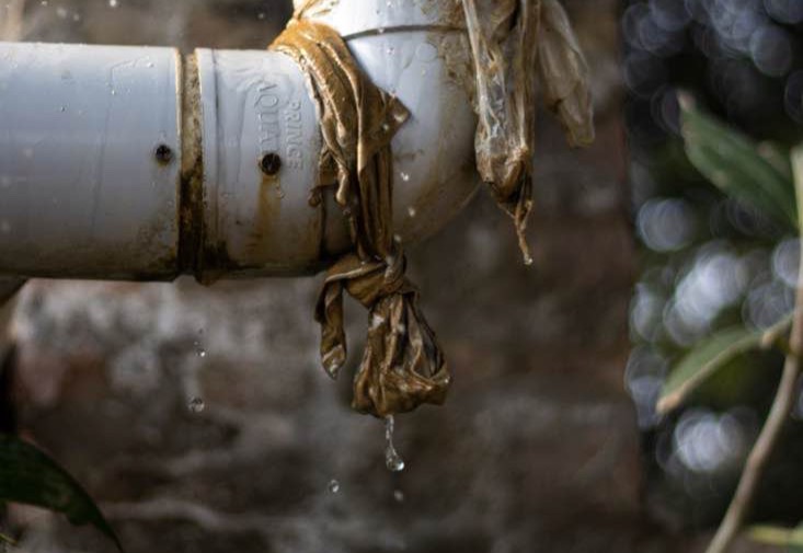 Emergency shutoff and burst pipe repair